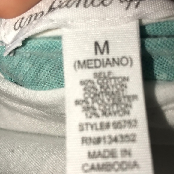 Crop top cute - Picture 2 of 2